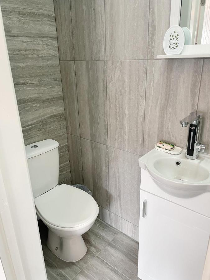 Cosy Bright Studio Apartment Close To Wembley Stadium Londra Esterno foto