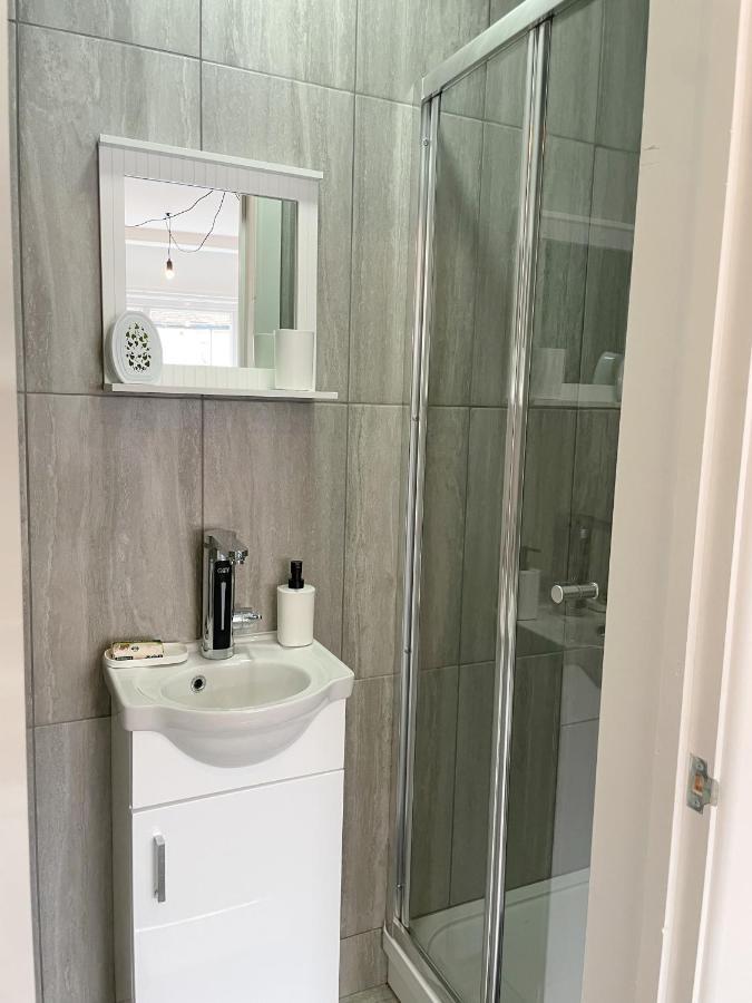 Cosy Bright Studio Apartment Close To Wembley Stadium Londra Esterno foto