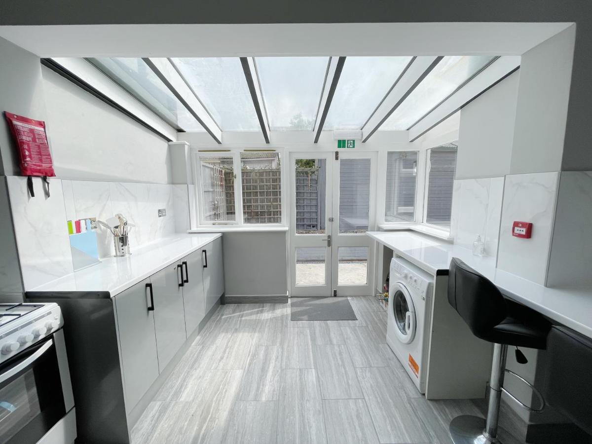 Cosy Bright Studio Apartment Close To Wembley Stadium Londra Esterno foto