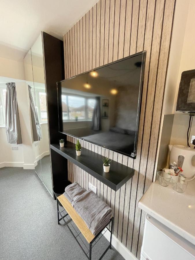 Cosy Bright Studio Apartment Close To Wembley Stadium Londra Esterno foto