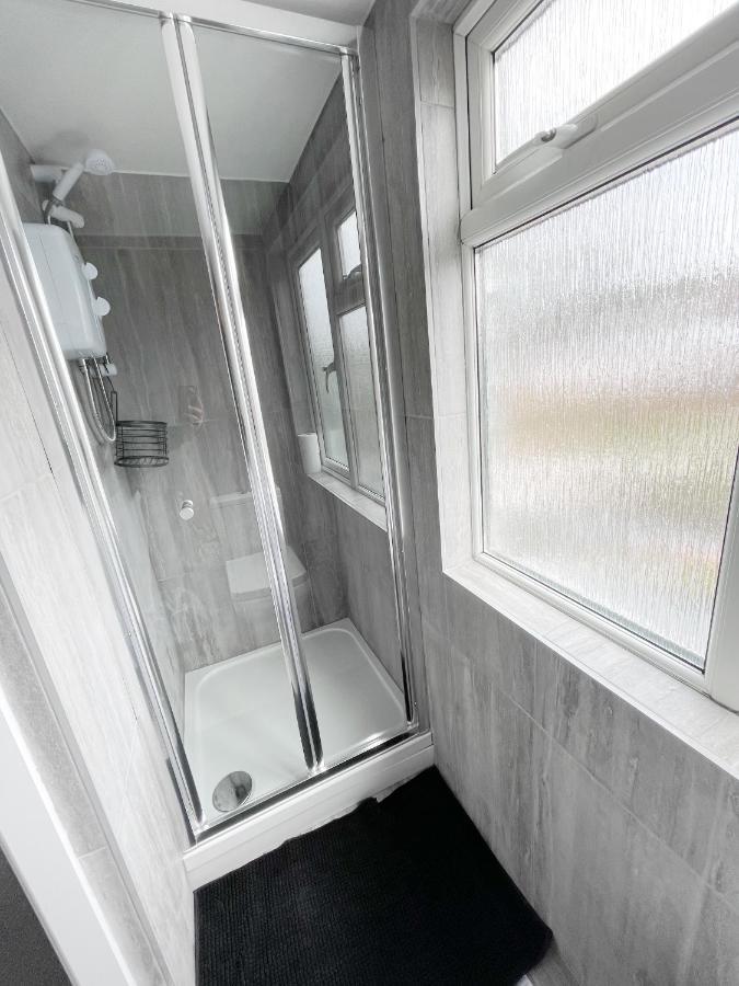Cosy Bright Studio Apartment Close To Wembley Stadium Londra Esterno foto